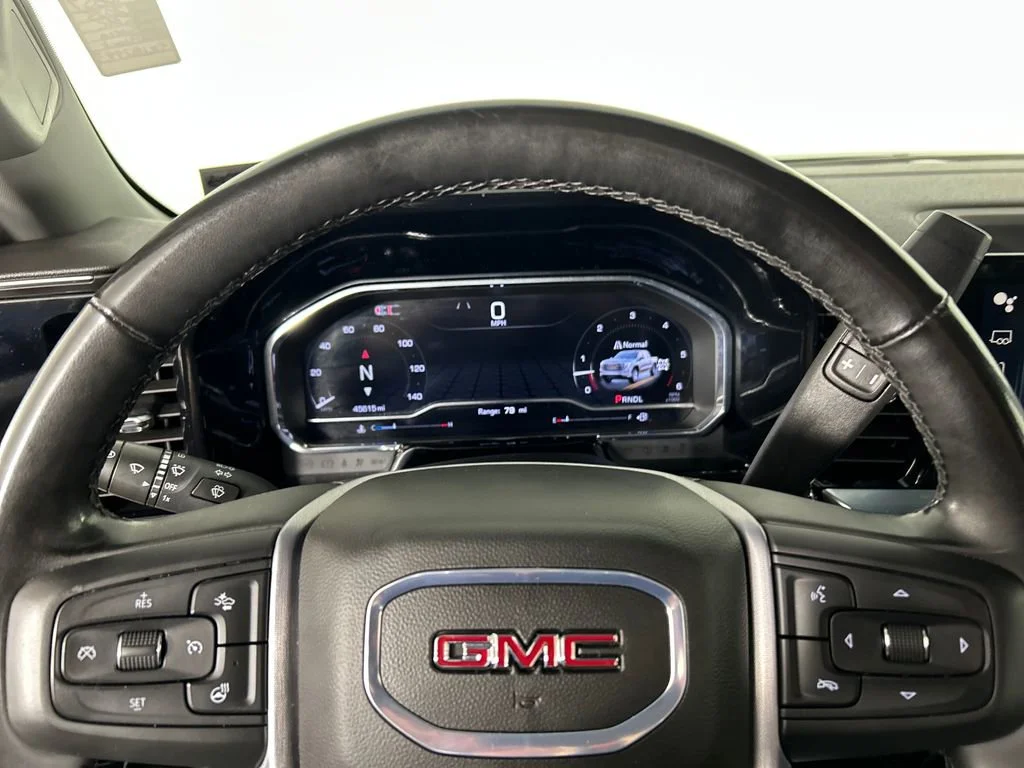 Used 2025 Onyx Black GMC SLT image 14