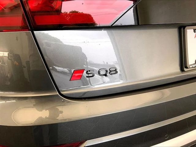 New 2026 Gray Audi 4.0T Prestige image 10