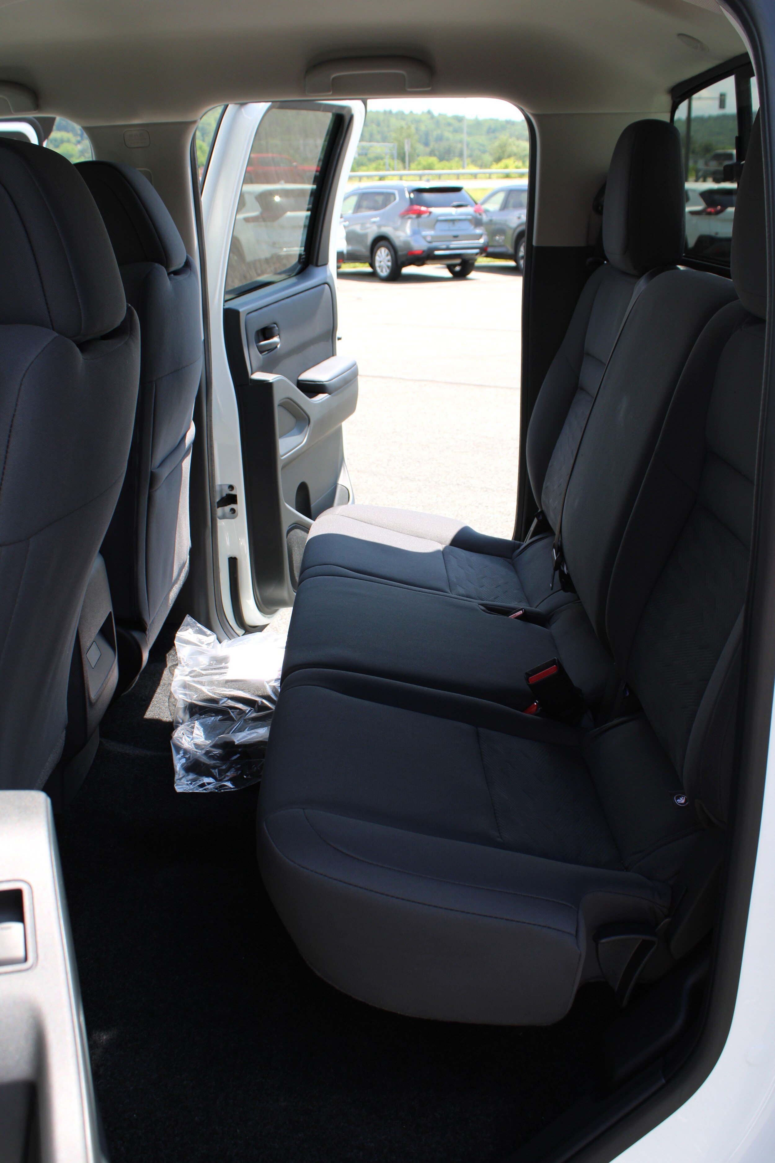 New 2026 Glacier White Nissan Crew Cab S image 19