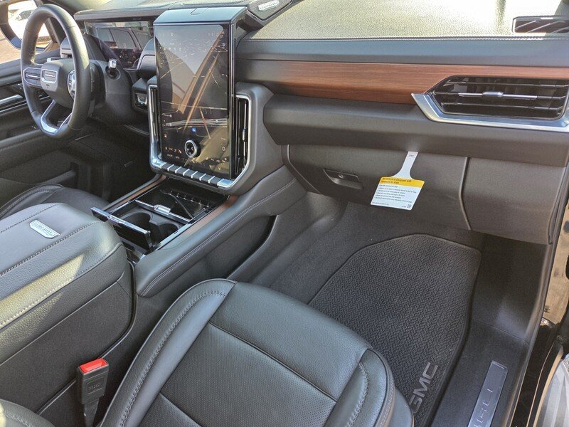 Used 2025 Black GMC Denali image 22