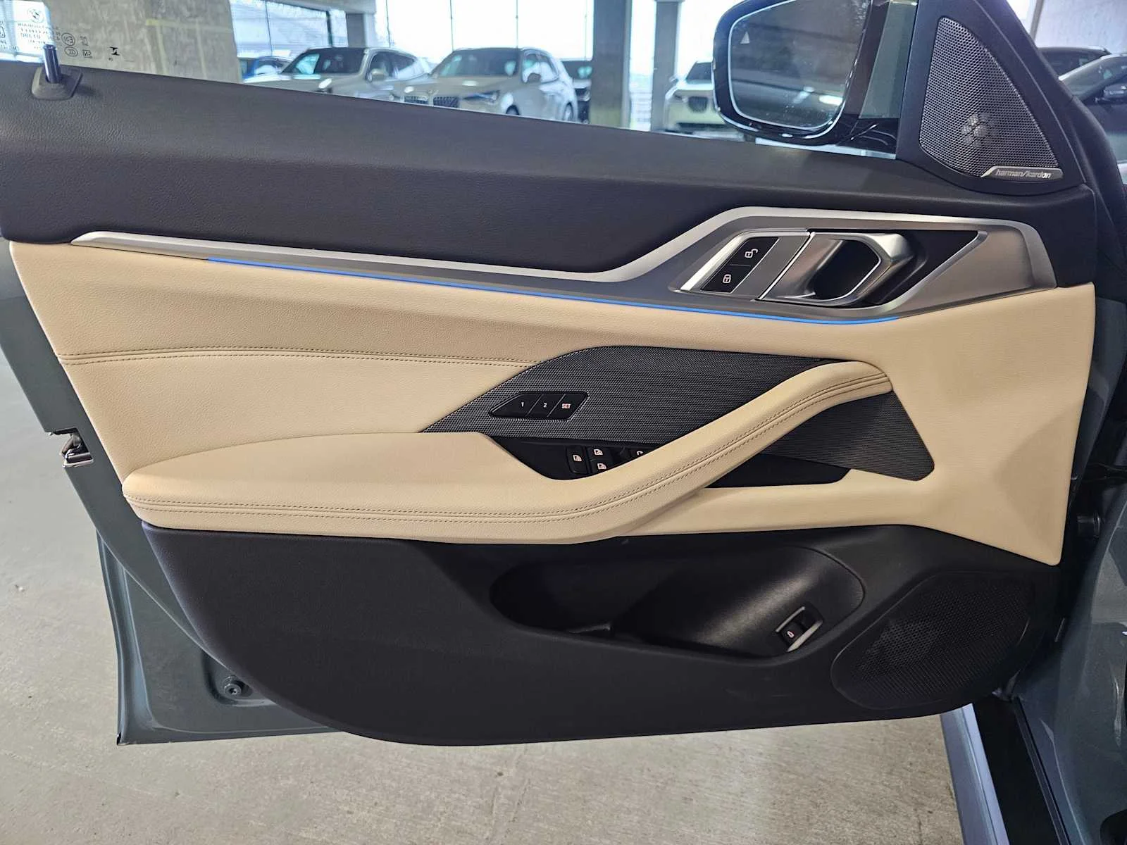 New 2026 Cape York Green Metallic BMW xDrive40 image 28