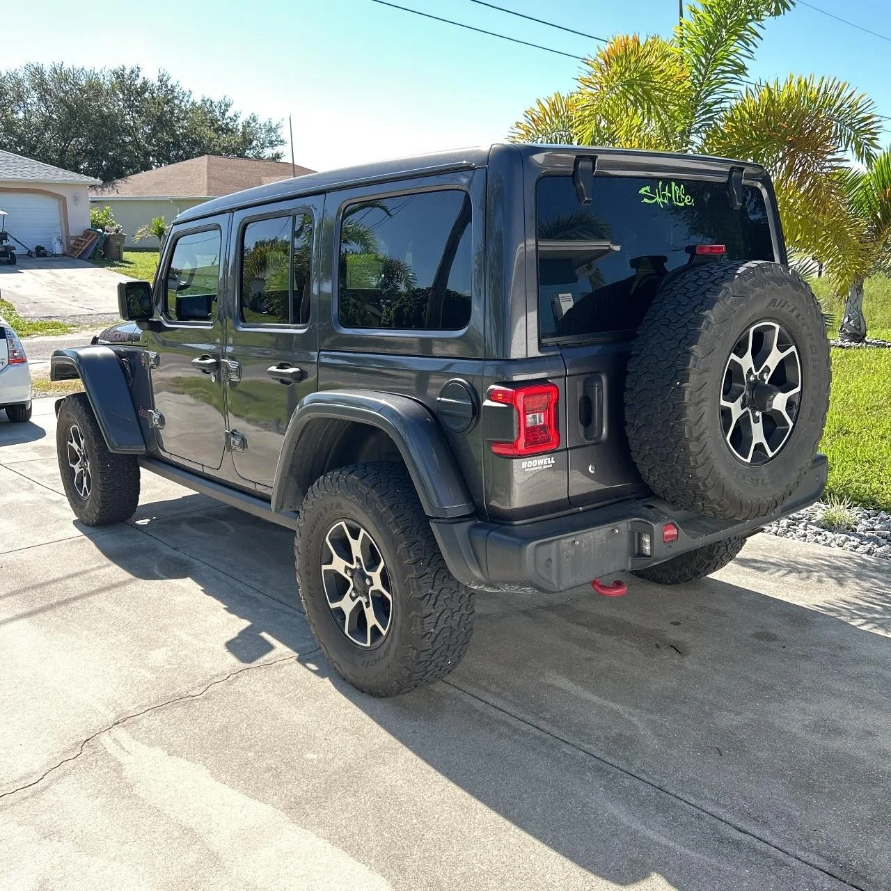Used 2020 GRAY Jeep Rubicon image 3