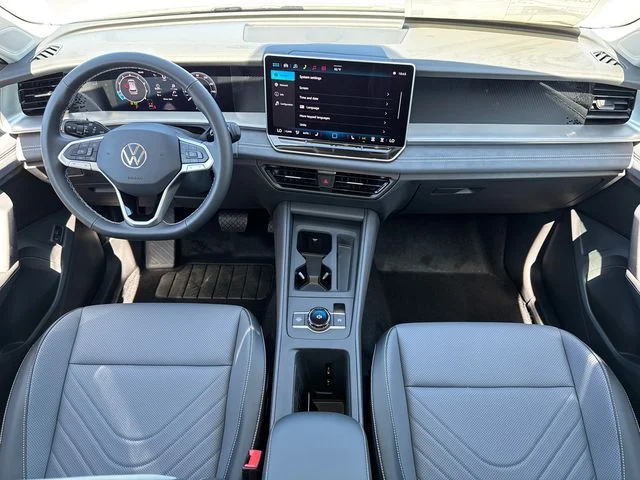 New 2026 Pure White Volkswagen 2.0T SE image 29