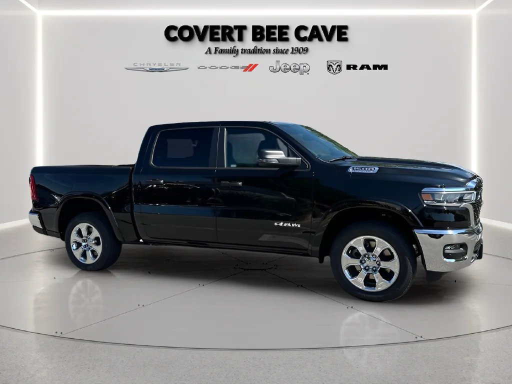 New 2026 Diamond Black Crystal Pearl-Coat Exterior Paint RAM Big Horn/Lone Star image 17