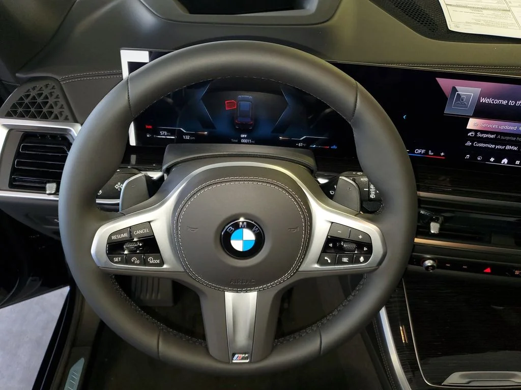 Used 2026 Black BMW sDrive40i image 18