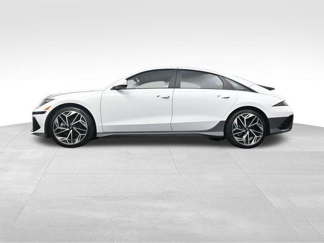 New 2025 White Hyundai SEL image 32