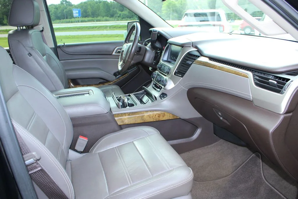 Used 2017 Onyx Black GMC Denali image 28