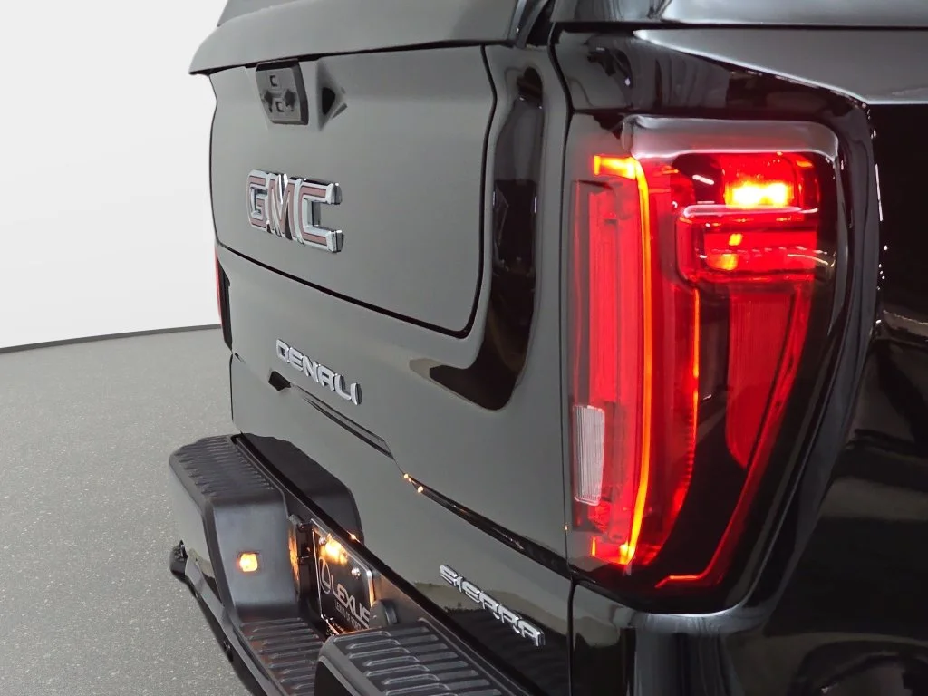 Used 2024 Black GMC Denali image 36