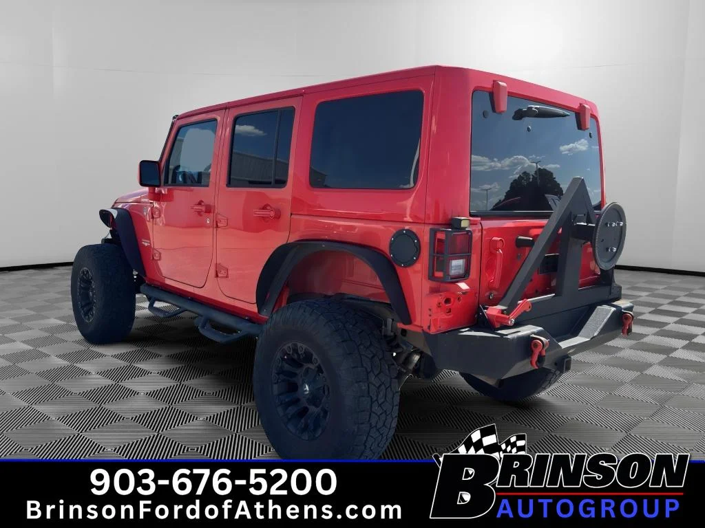 Used 2013 Rock Lobster Clearcoat Jeep Sahara image 7