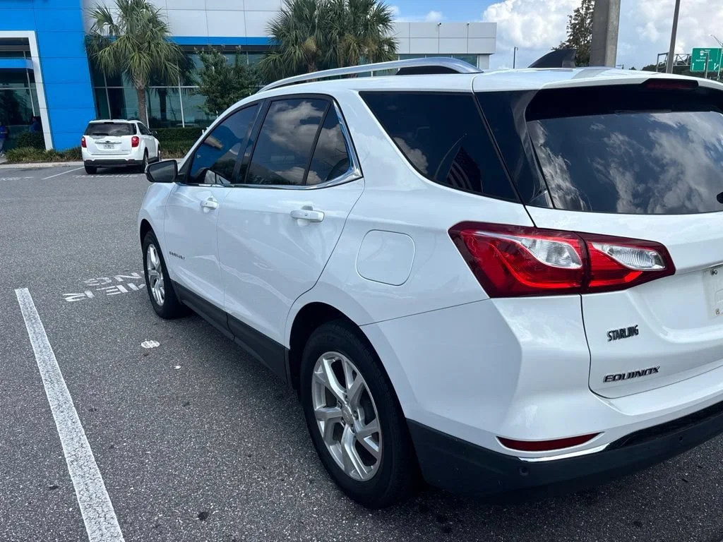 Used 2019 SUMMIT WHITE Chevrolet LT image 4