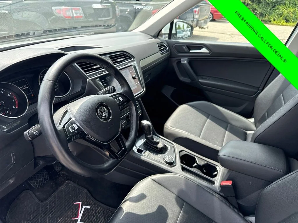 Used 2019 White Volkswagen 2.0T SE image 15