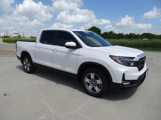 New 2026 Platinum White Pearl Honda RTL image 3