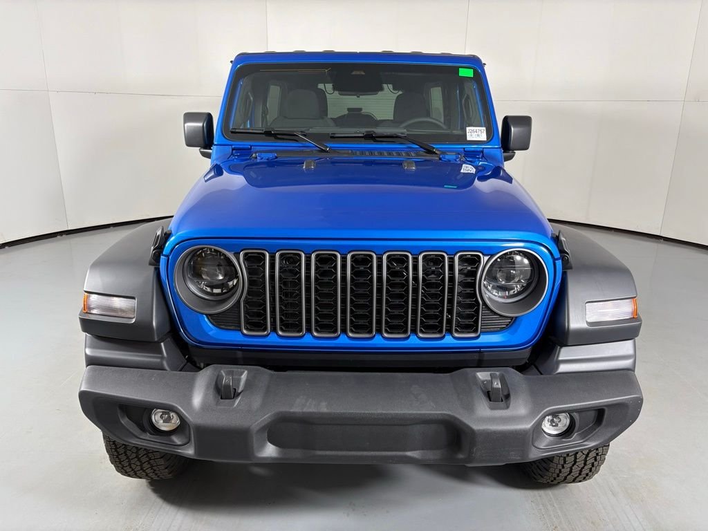 New 2026 Hydro Blue Pearl-Coat Exterior Paint Jeep Sport S image 3