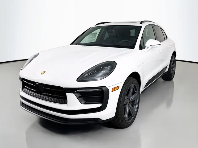 2026 Porsche Macan 