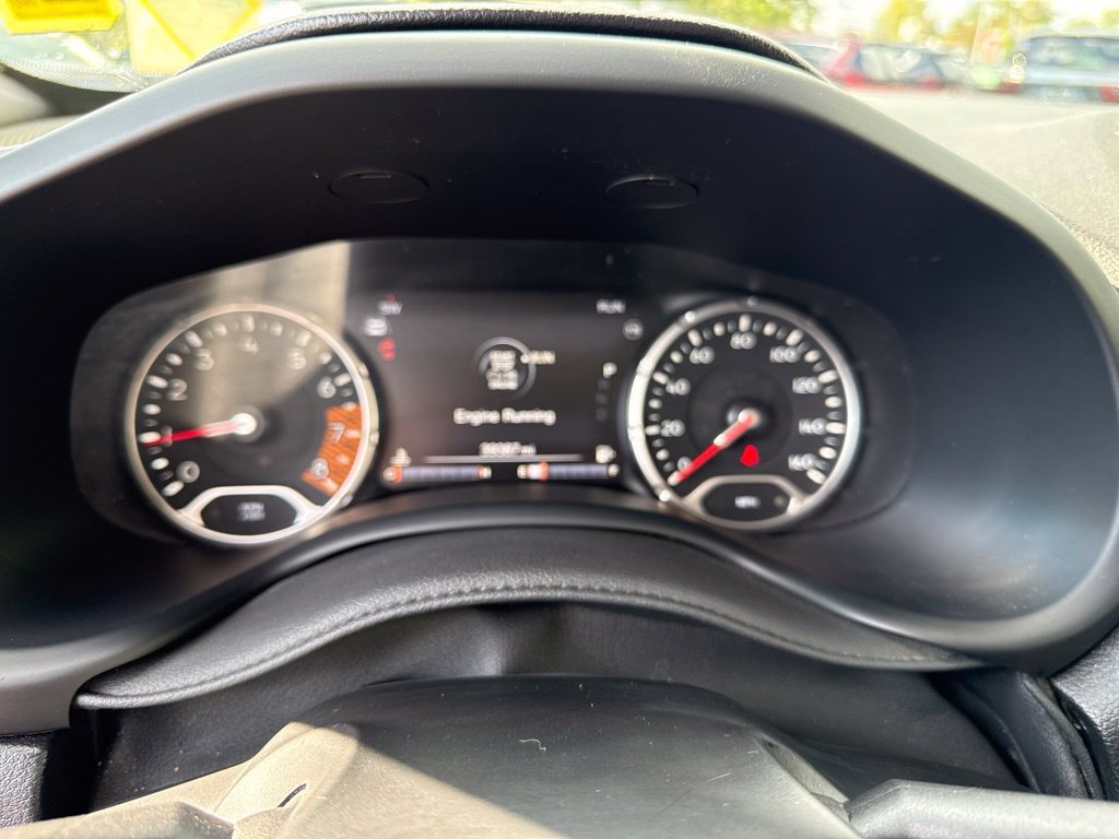 Used 2022 Red Jeep Trailhawk image 27