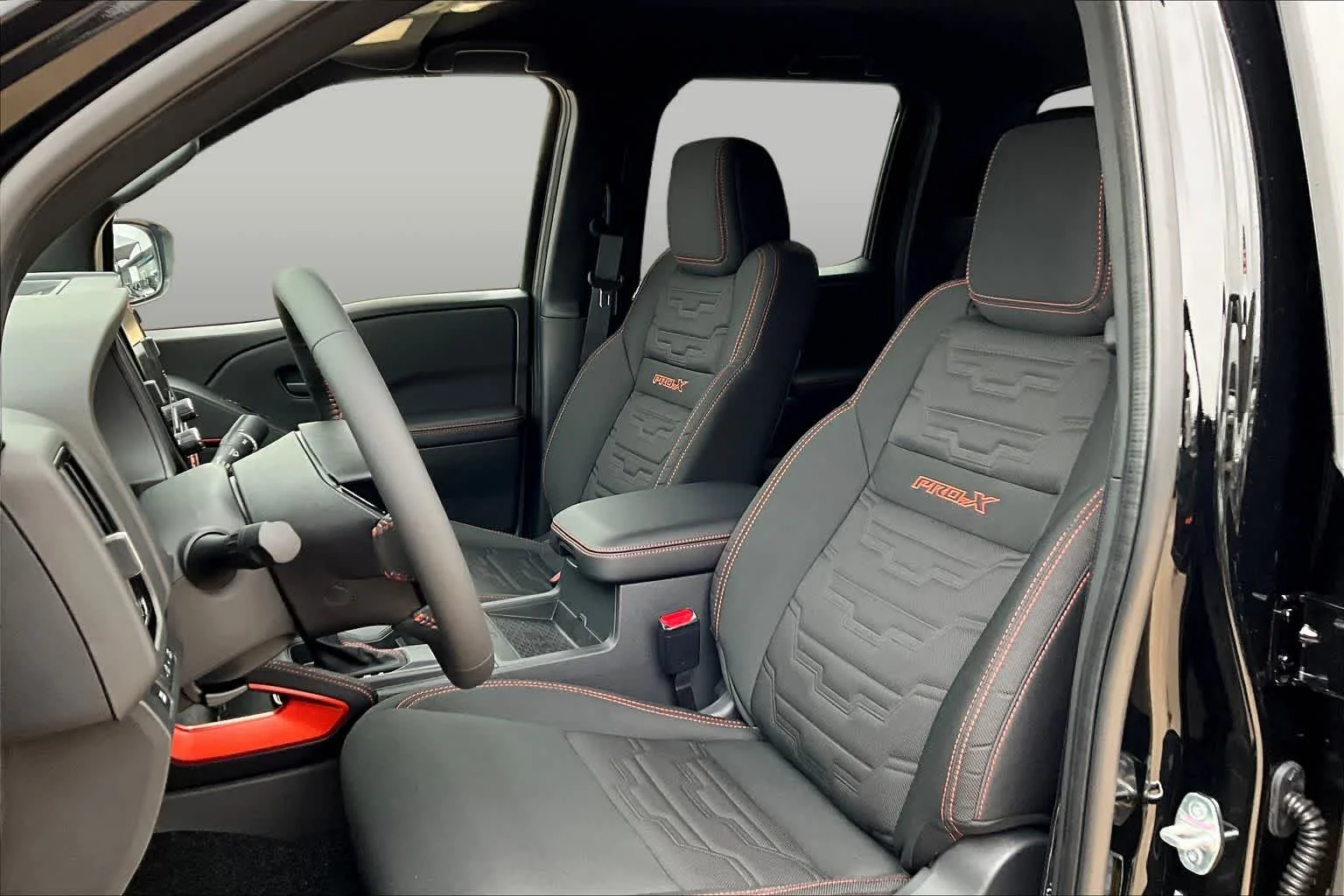 2026 Nissan Frontier PRO-X - Photo 9