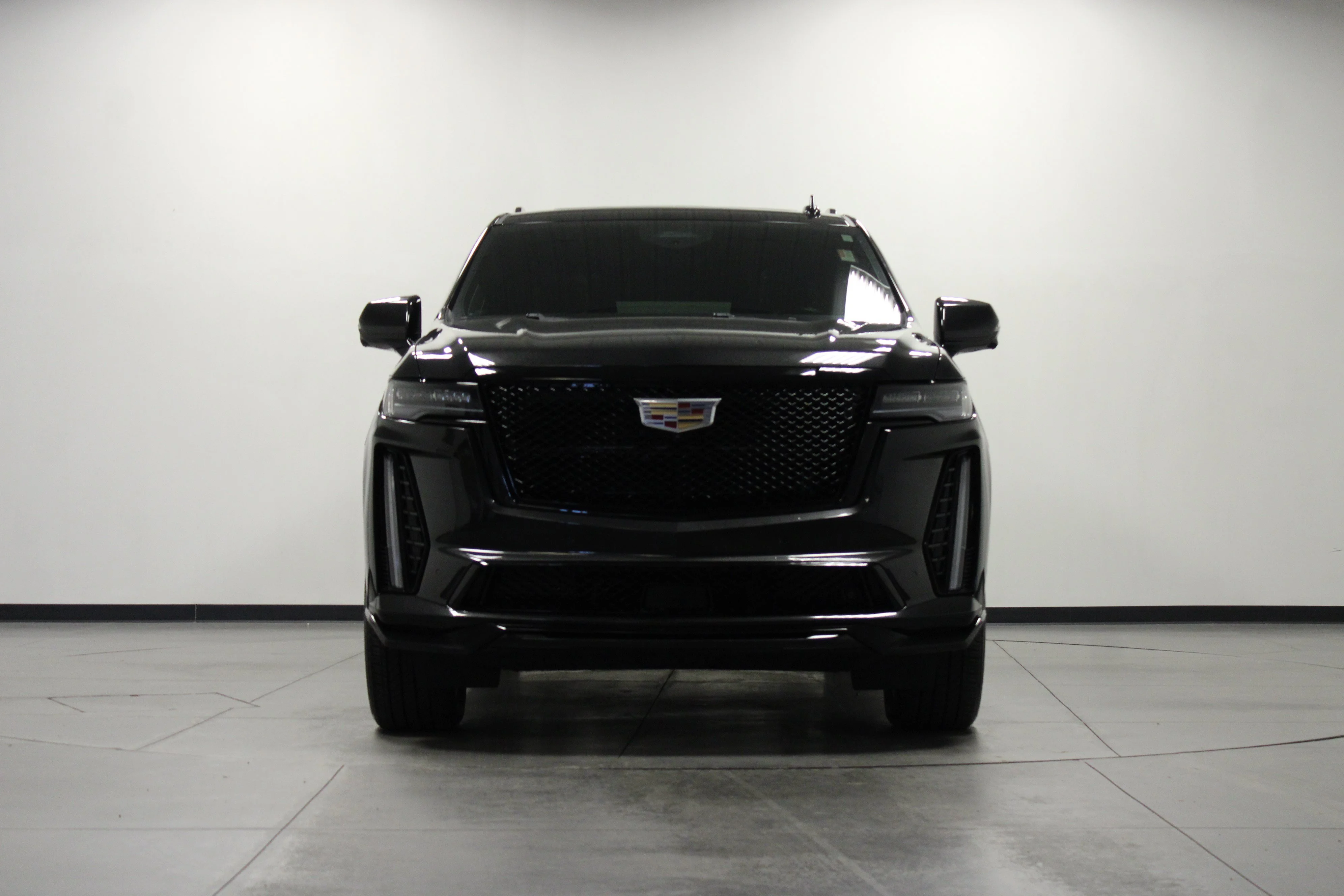 Used 2024 Black Diamond Tricoat Cadillac AWD V-Series image 9
