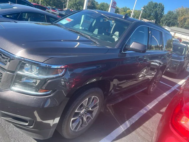 Used 2018 Gray Chevrolet LT image 2