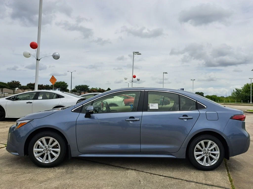 New 2026 Celestite Toyota  XLE image 8