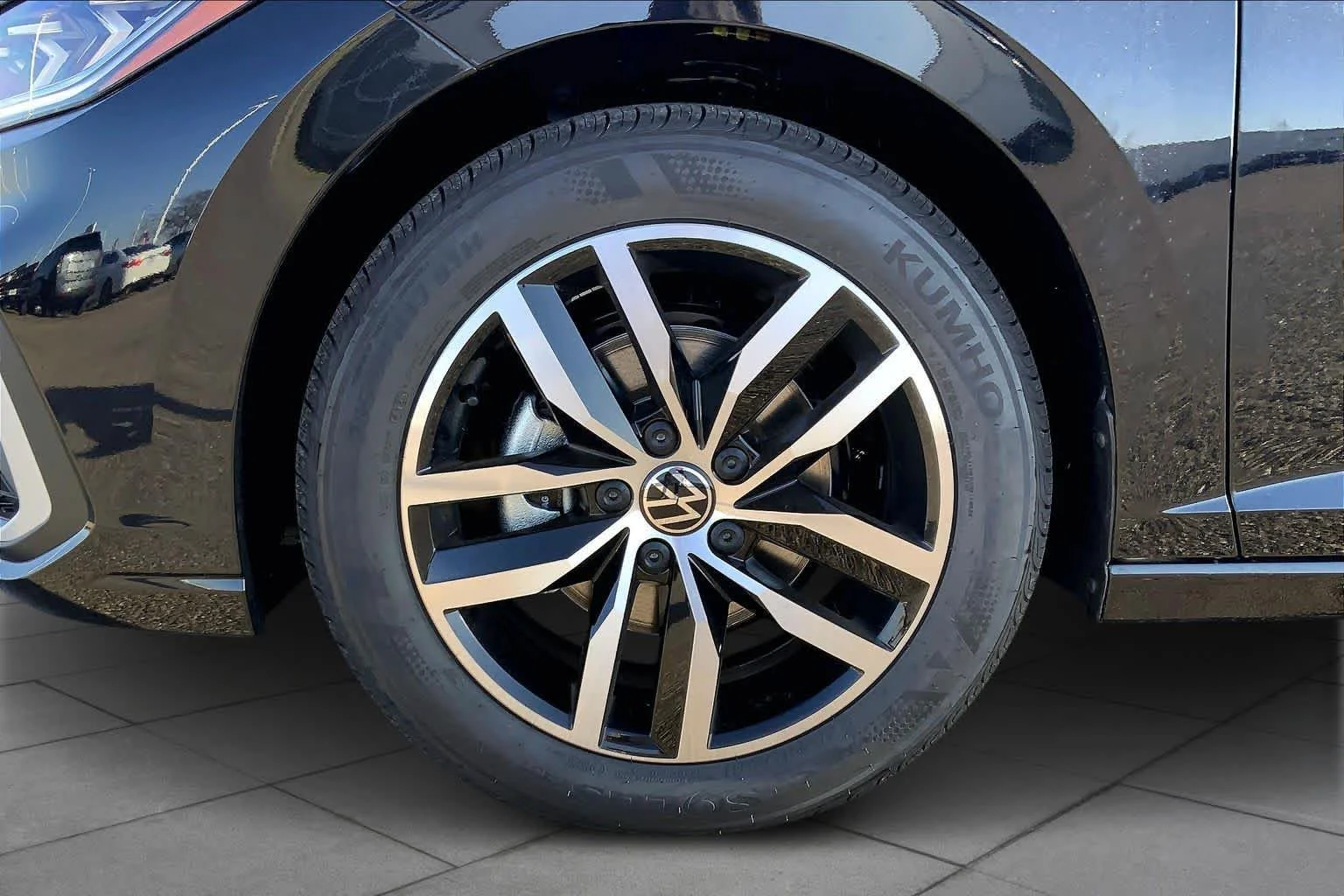 New 2026 Deep Black Pearl Volkswagen SE image 12