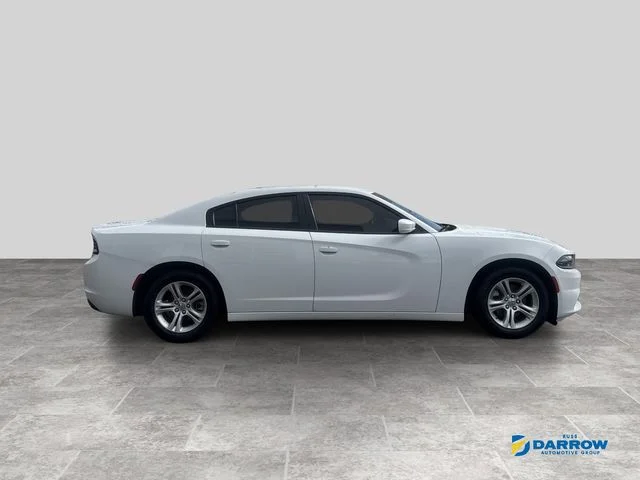 Used 2022 White Dodge SXT image 19