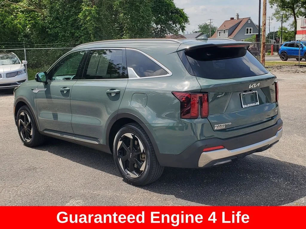 Used 2025 Green Kia EX image 4