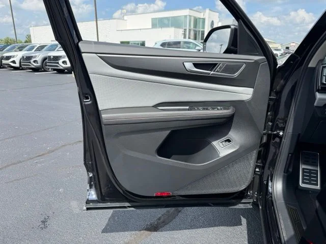 New 2026 Black Volkswagen 2.0T Peak Edition image 15