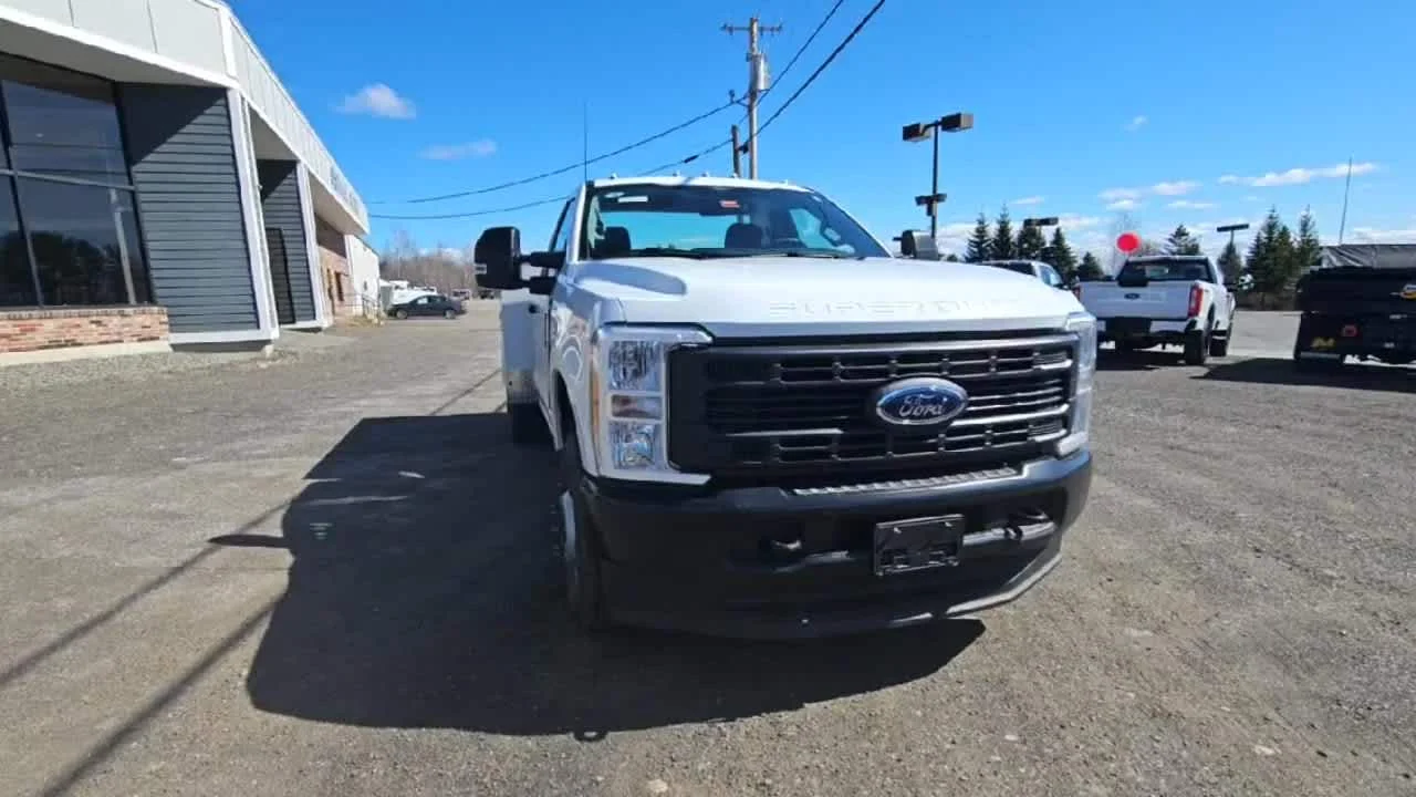 New 2026 Oxford White Ford F-350® XL image 3