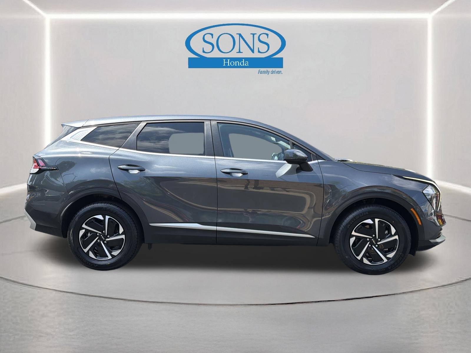 Used 2023 Gravity Gray Kia LX image 25