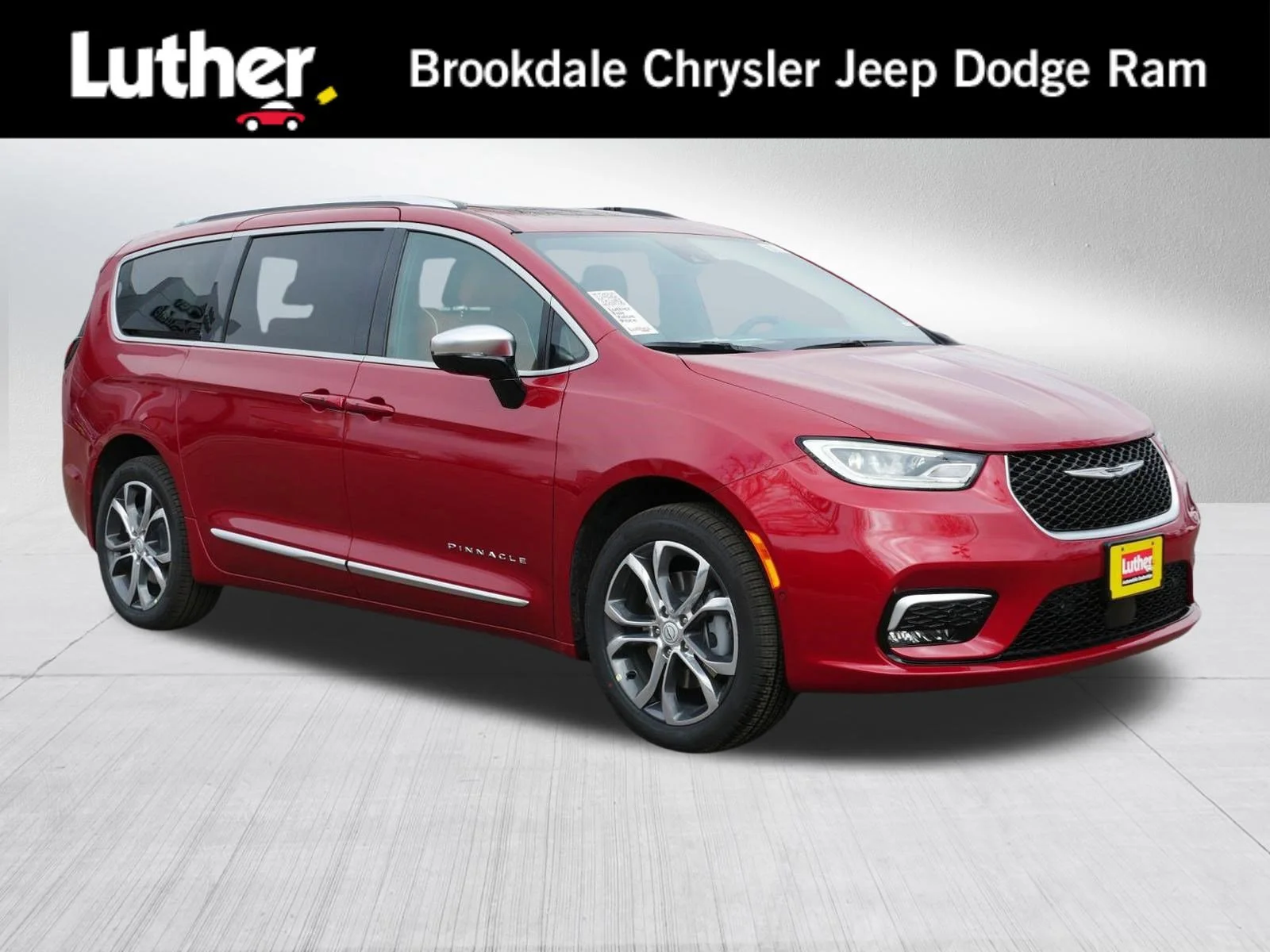 2026 Chrysler Pacifica Pinnacle AWD's photo