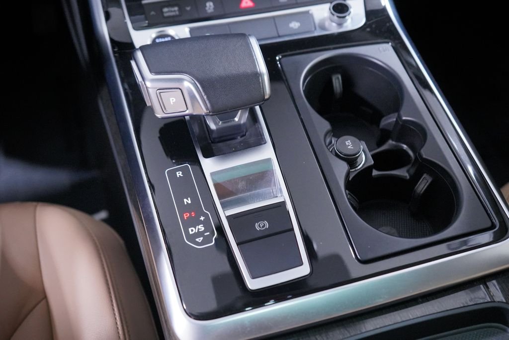Used 2023 Black Metallic Audi 55 Premium image 13