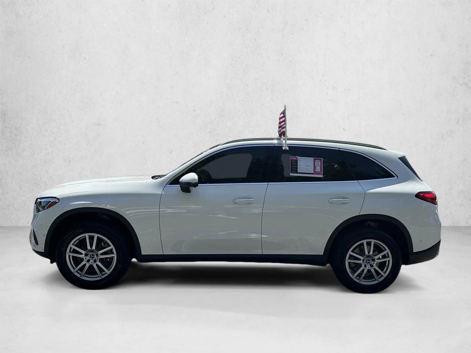 Used 2023 Polar White Mercedes-Benz GLC 300 image 9