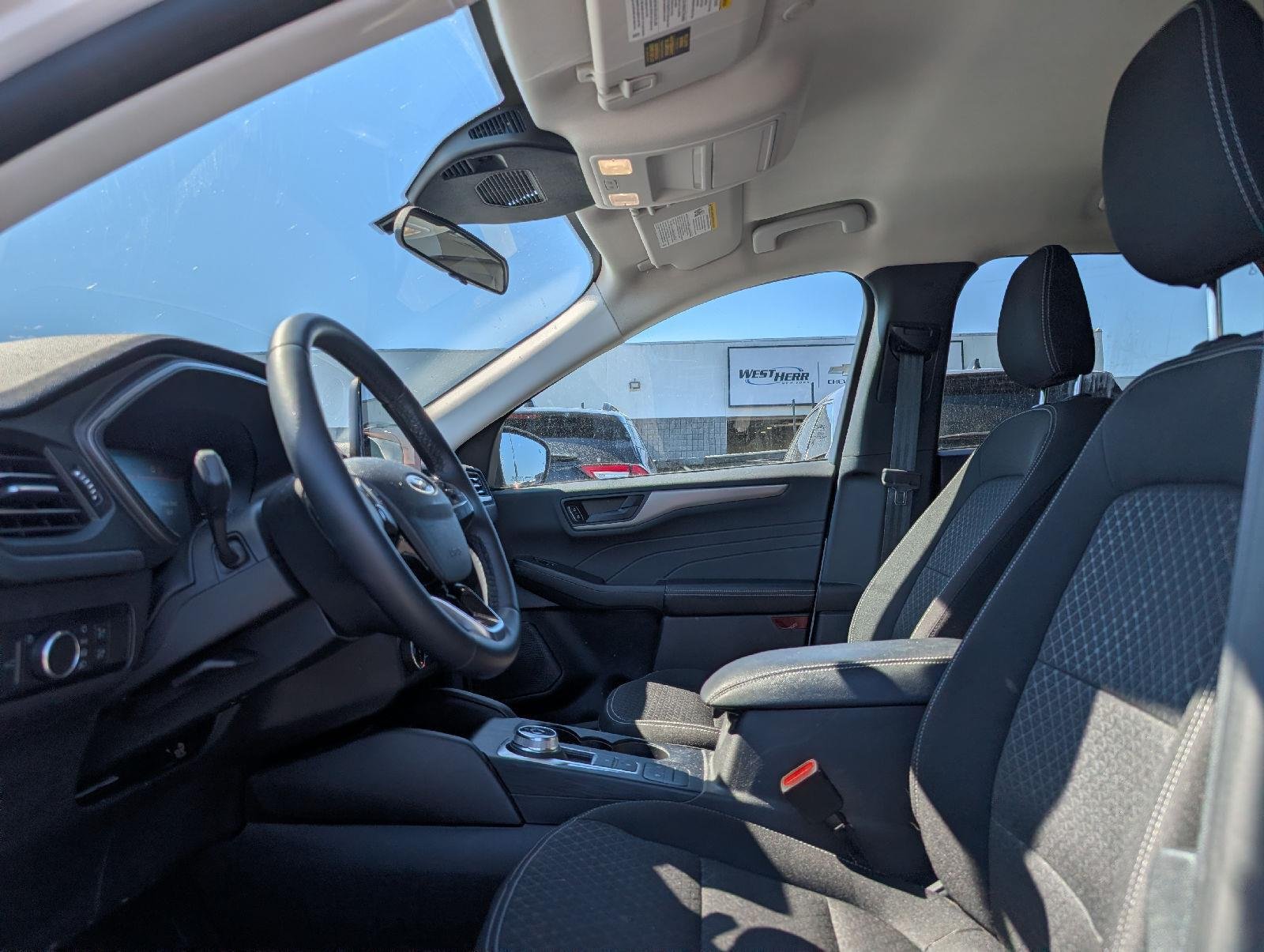 Used 2024 Oxford White Ford Active image 8
