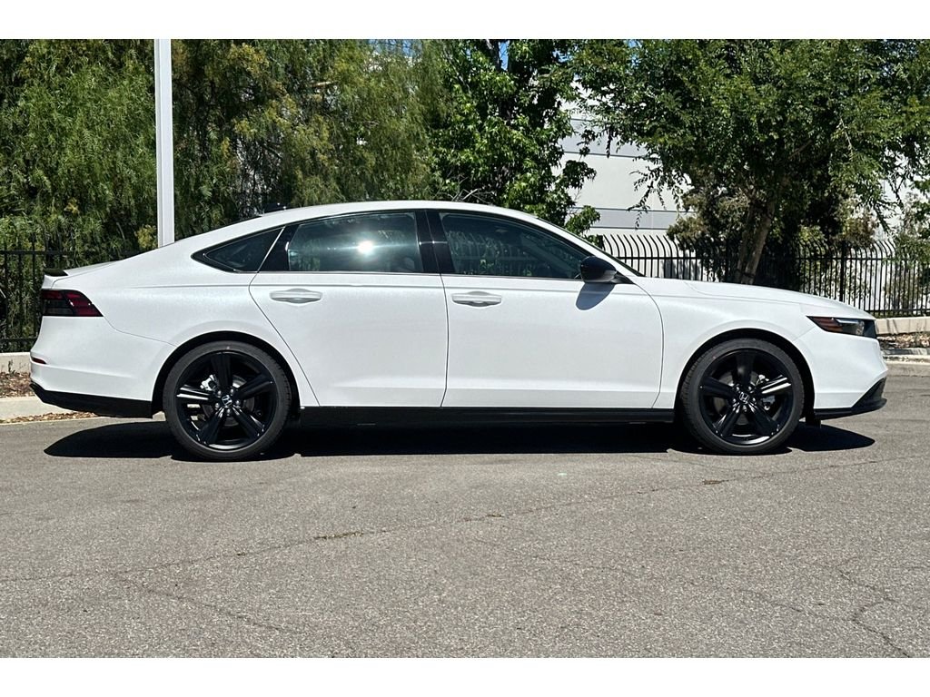 New 2026 Platinum White Pearl Honda Sport-L image 3