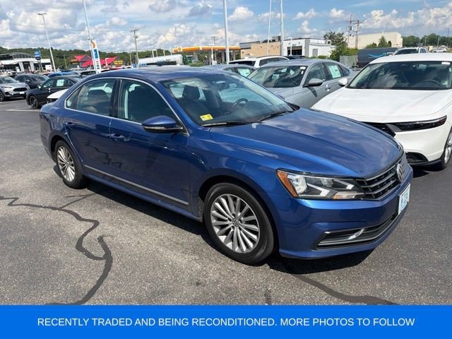 2017 Volkswagen Passat 1.8T SE Auto's photo