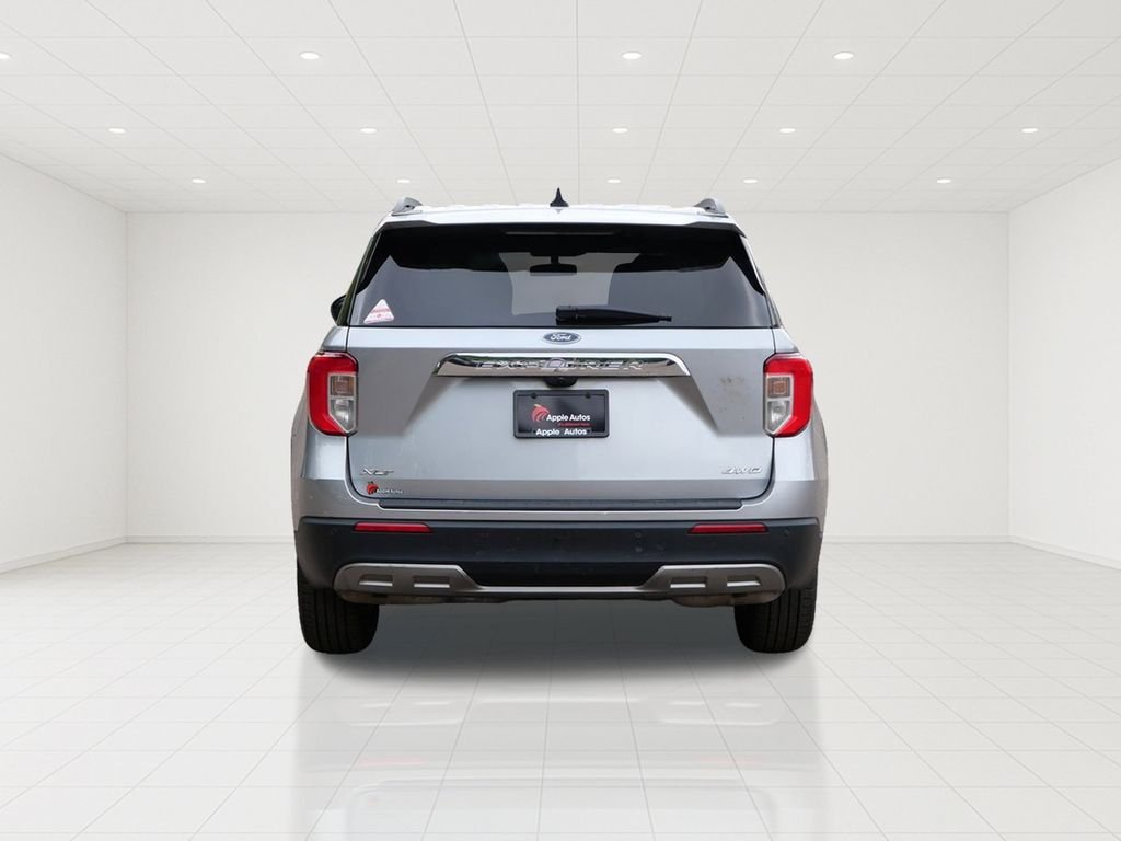 Certified Used 2023 Silver Ford XLT image 5