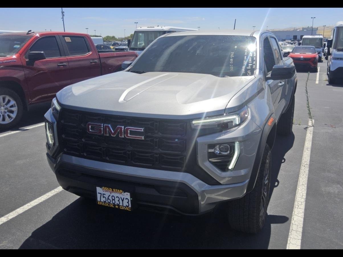 2024 GMC Canyon