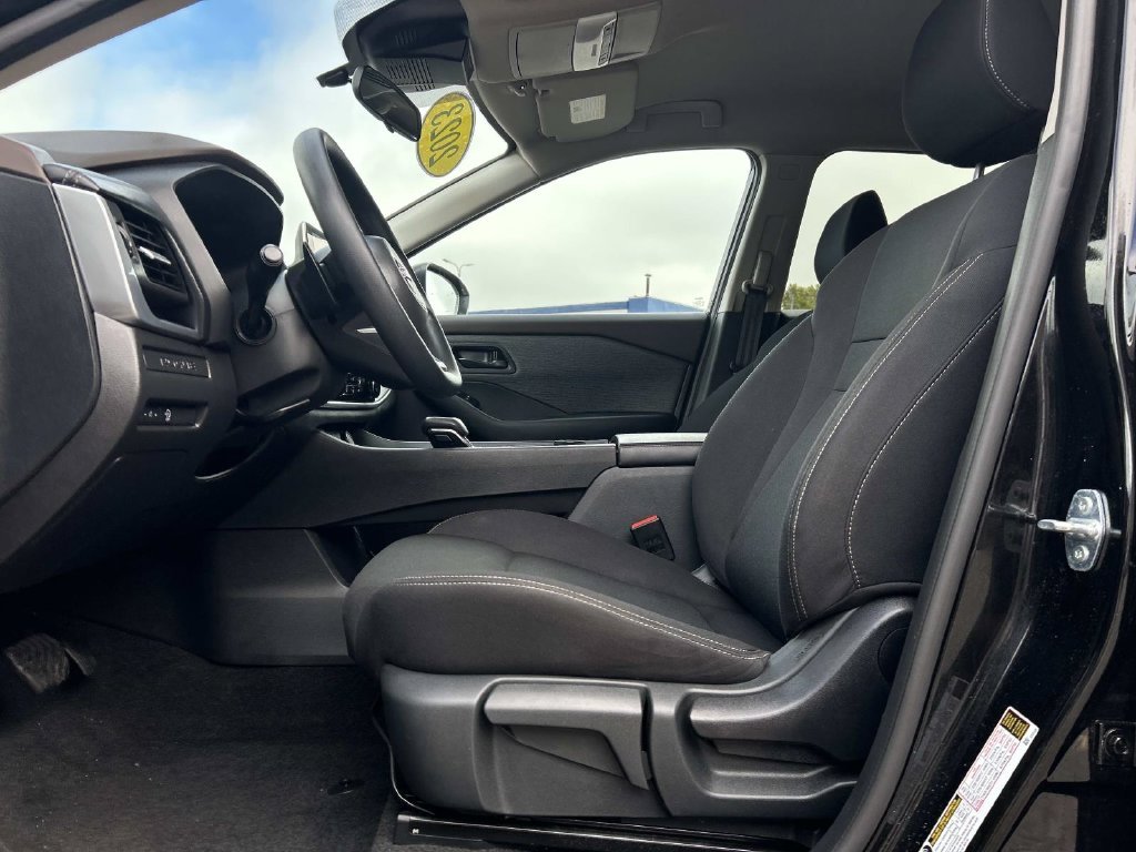 Used 2023 Black Nissan S image 13