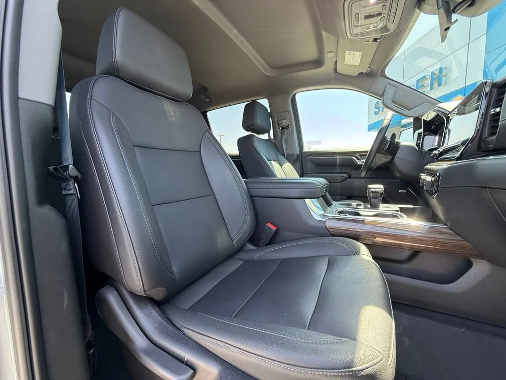 Used 2024 Sterling Gray Metallic Chevrolet LT Trail Boss image 12