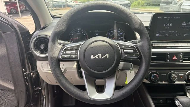 Certified Used 2022 Black Kia LXS image 14