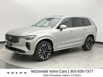 2025 Volvo XC90 B5 Core Bright 4WD's photo