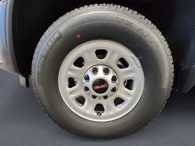 New 2026 Summit White GMC Pro image 14