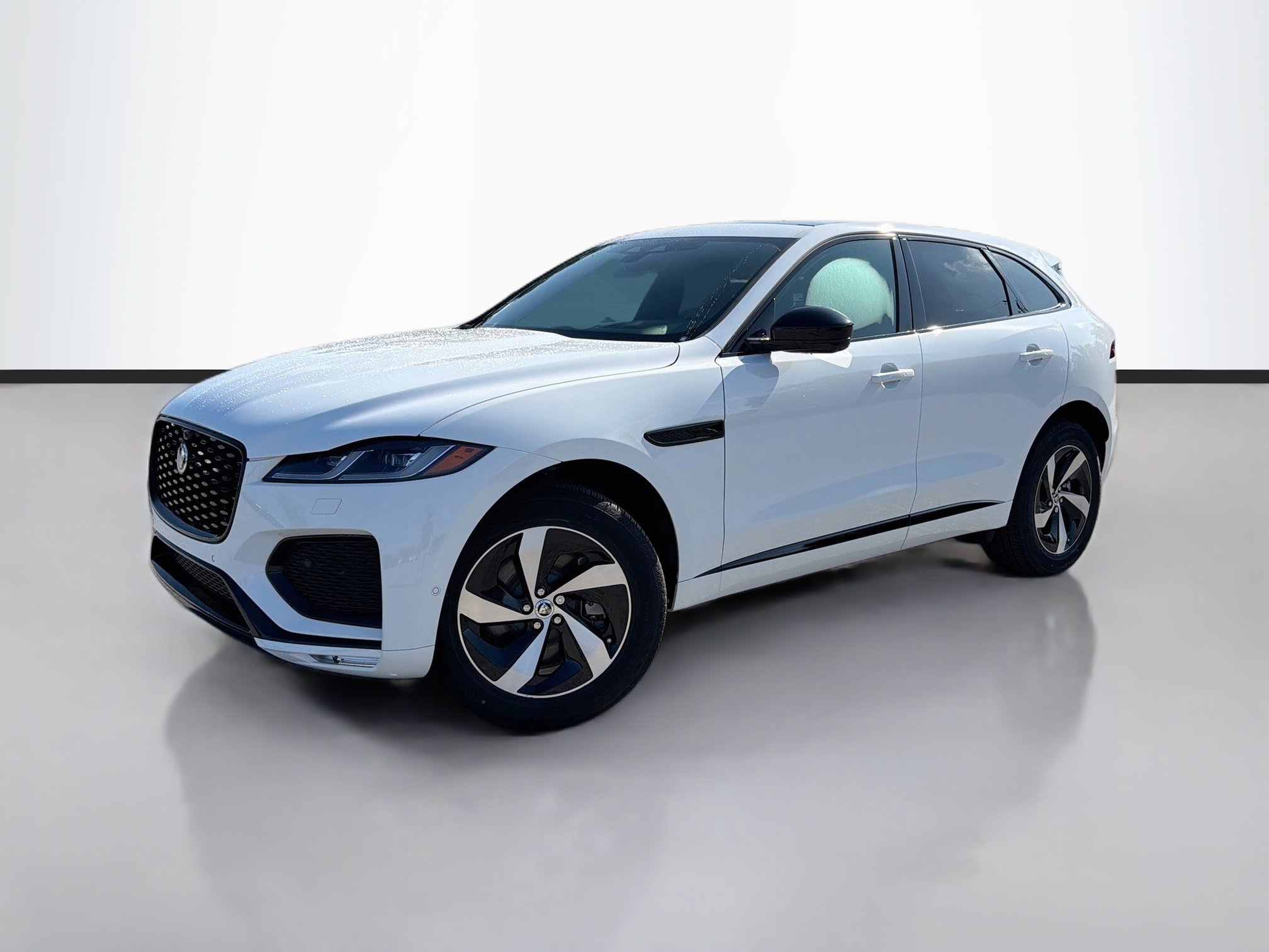 New 2026 Fuji White Jaguar R-Dynamic S image 1