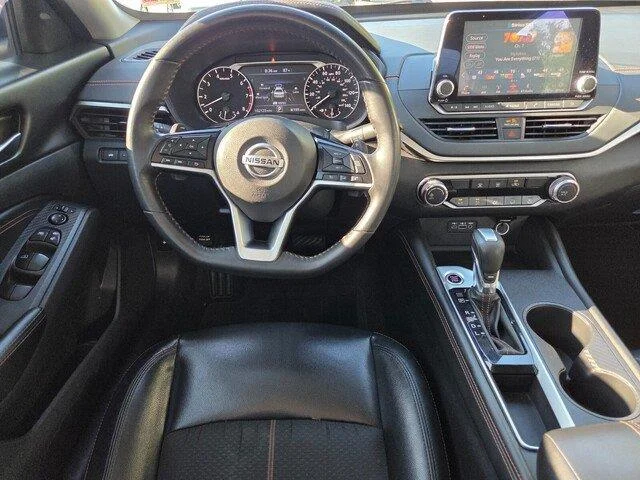 Used 2020 Pearl White Tricoat Nissan 2.5 SR image 22