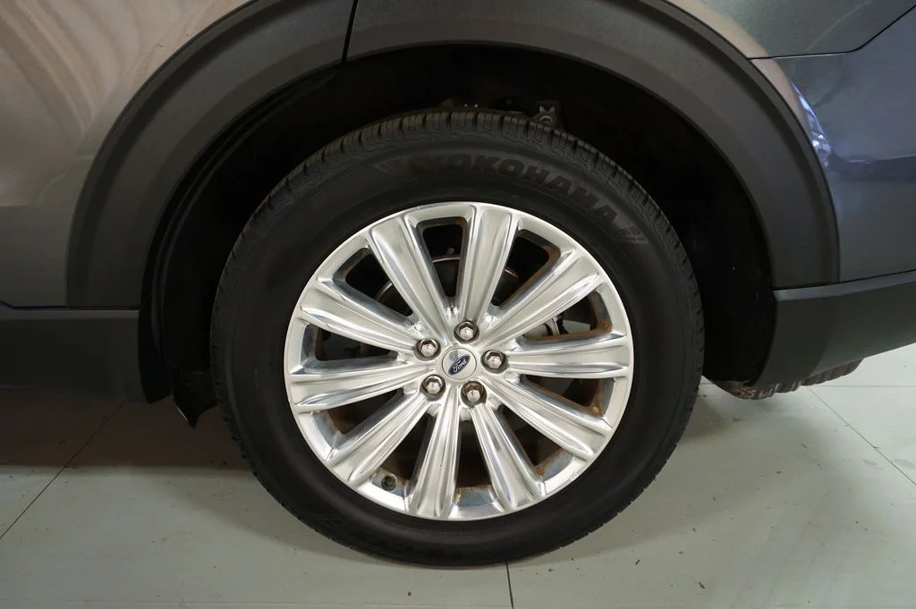 Used 2020 Magnetic Ford Limited image 50