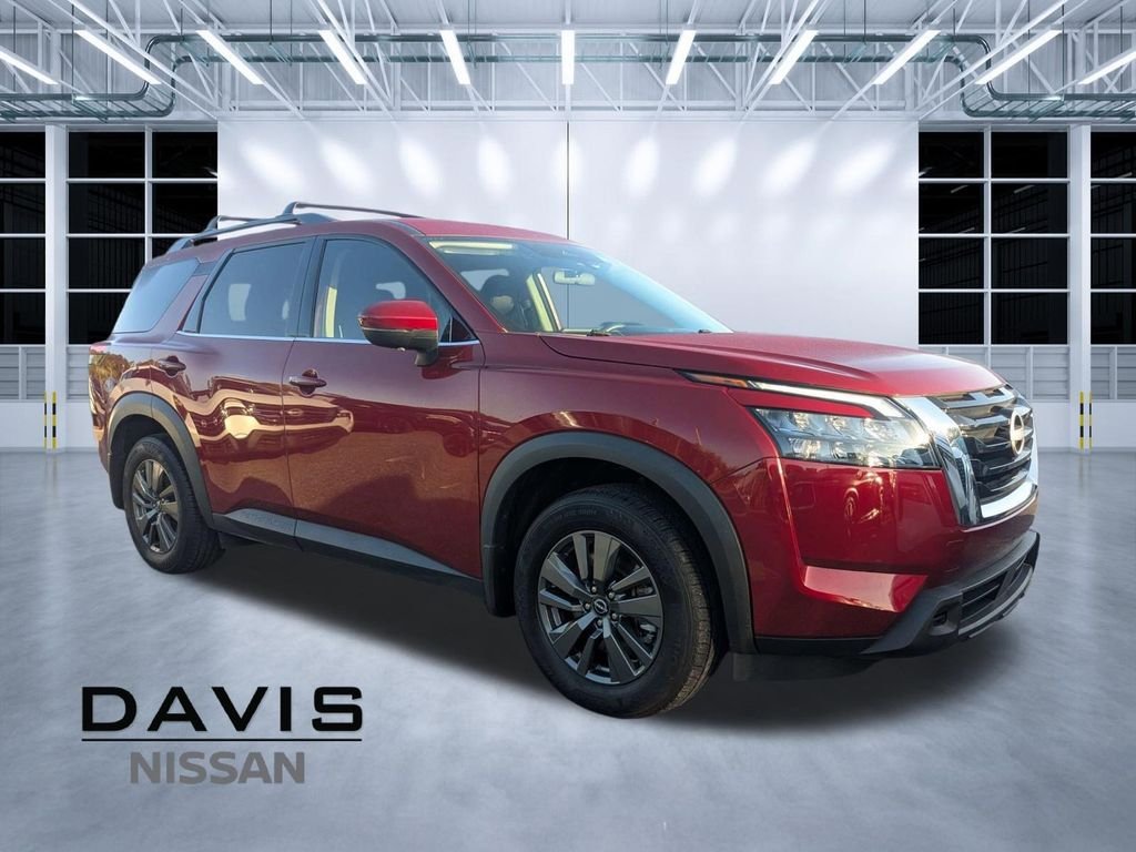 2024 Nissan Pathfinder SV 2WD's photo