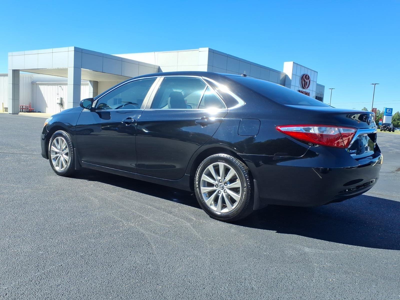 Used 2015 Attitude Black Toyota XLE image 3