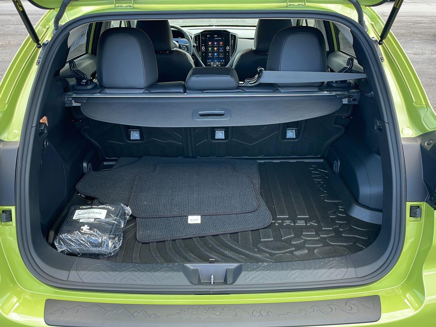 New 2026 CITRON YELLOW PEARL Subaru Limited Hybrid image 30