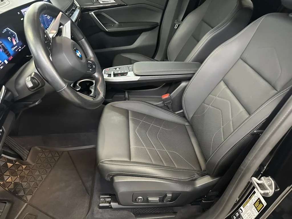 Certified Used 2024 Jet Black BMW xDrive28i image 5