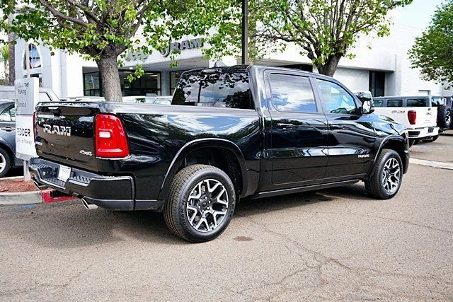 New 2026 Diamond Black Crystal Pearl-Coat Exterior Paint RAM Laramie image 9